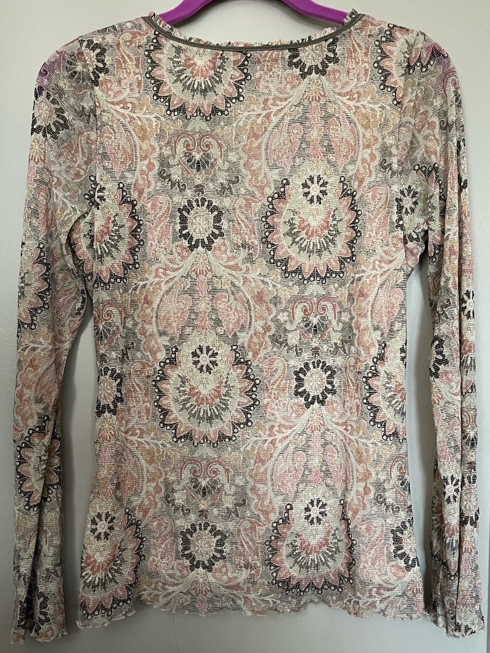 Patterned Long Sleeve Top - Picture 4 of 6